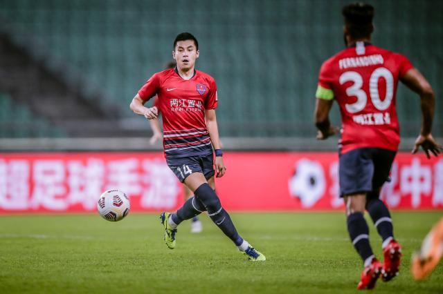 世界杯手机直播软件下载-【中超】黄希扬远射制胜 重庆1比0送青岛7连败